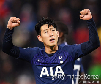 손흥민 'KFA 올해의 선수' 선정에 토트넘 방긋 