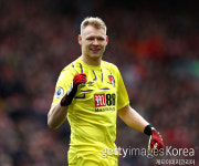 EPL 본머스 소속 확진자 람스달 슈퍼마켓, 주유소만 갔는데…