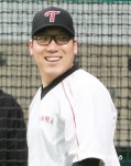[M+포토] 안경 쓴 김현수, 활짝 핀 미소