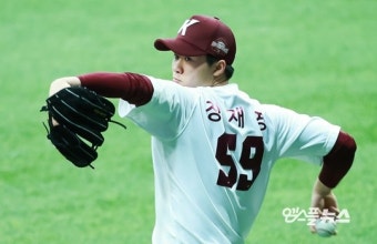 [M+포토] 장재영, 키움 마운드의 미래