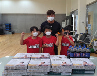 피자집 돈쭐 김상수·SSG가 비호감 전락 프로야구에 던지는 메시지 [배지헌의 브러시백]