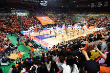전자랜드 이어 오리온 매각설 구단이 수익 내야 농구단 추가 이탈 막는다 [춘추 KBL]