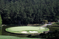 2R 종료 아시아드CC 부산오픈 코스 난이도 높아 경험 많은 선수 유리 [춘추 현장]