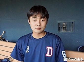 첫 홀드·SV 공도 양보한 '쿨 가이'…두산 정철원 