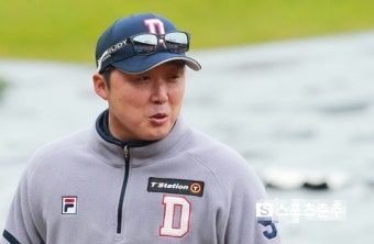 [단독] 김태형 감독 이어 배영수 코치도 두산 떠난다…타 구단 이적 전망