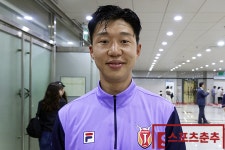 임채민 어영부영 선수 생활 마치려고 제주 온 것 아니다 [이근승의 킥앤러시]