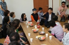 성북구 김영배 구청장,  어르신 안부 살피미 역할 계속해