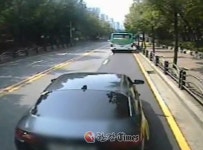 버스 상대로 보복운전 벌인 20대 운전자 붙잡혀