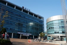 소녀상 철거 비난 여론에 부산 동구청, 소녀상 반환 결정