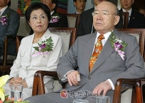 이순자 여사 자서전 논란 5월 단체 후안무치한 변명 어처구니 없는 논리 비판