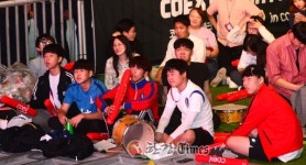 [한강T-포토]'한국-이란전' 승리해라~~들어가라~~...허탈한 시민들!!