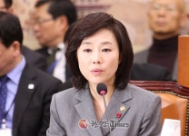 조윤선 박근혜 이어 화장실 내리 사랑?
