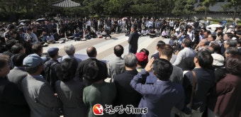 조국 시국선언 교수 단체, 명단 공개 거부.. 실명공개 왜 안 하나? 갸우뚱