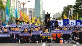 선거법 개정, 축제처럼... 2019 여의도 불꽃축제에 참여한 정치인·국민들