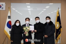 마포구의회 이민석 의원, 마포자이3차아파트 입주민들로부터 감사패