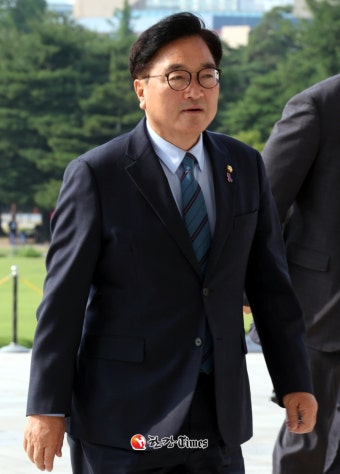 여전히 국회 원 구성 난항...우원식 