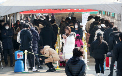 오늘 코로나 확진자수 16만명대 훌쩍, 역대최다