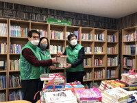 새마을문고김천시지부, 새마을작은도서관에 도서 전달