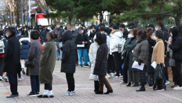[속보]춘천 코로나 확진자 1323명 추가, 추정감염경로 공개