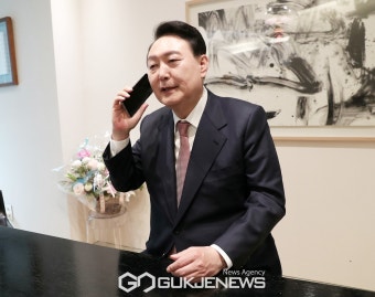 [속보]윤석열 당선인 첫 공식일정, 미국 바이든 대통령과 통화