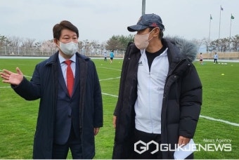 [포토] 권영진대구시장, 신태용 인도네시아 국가대표 축구감독과 남다른 인연 눈길