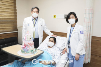 의정부성모병원, 네쌍둥이 출산 산모에게 기저귀케이크 전달