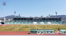 충주종합운동장 주경기장 오는 15일부터 전면 개방