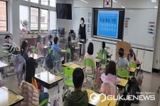 옥천 죽향초등학교, 독서 교육 프로그램 책으로 여는 세상 진행
