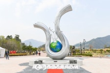 한탄강 유네스코 세계지질공원 상징조형물 제막식.