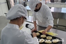 충북산업과학고등학교, 2년째 취약계층 사랑의 빵 전달 훈훈