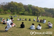 청주 중앙초등학교, 봄맞이 학년별 놀이주간 행사 가져