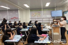 청주 율량중학교, 충북교육도서관 찾아가는 작가 강연 실시
