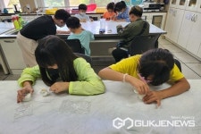 진천 학성초등학교, 과학동아리와 함께하는 STEAM 과학 행사 가져
