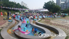 도심 속 피서 즐겨요...성남시 25곳 탄천 등 물놀이장 25일 개장