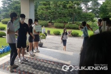 청주 오창고등학교, 학교폭력-자살예방 하이파이브 행사 가져