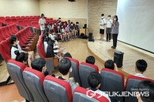 괴산 오성중학교, 자유학기 그림책 출판기념회 열어