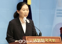 권은희헤어쁘띠 | 권은희 "법치주의 훼손…행안부 장관 탄핵소추해야"