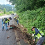 군위군 집중호우 대비 동산계곡 하늘정원 진입도로 배수로 정비