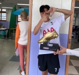 2022 의정부고 졸업사진 드디어 공개, 손흥민부터 우영우·띠부띠부씰까지