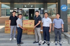 옥천군청 문화관광과 이승우 주무관, 군북면에 사랑의 선풍기 12대 기탁