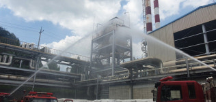 [속보]김천 화재, 코오롱인더스트리 공장서 불