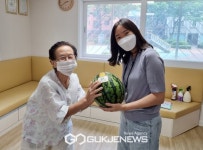 경로당 중복맞이 여름과일 수박나눔 진행