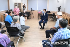 음성 소이면 중동3리서 첫 7080 마을회관 속풀이 토크쇼 진행