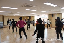 제천시 보건소 건강생활지원센터, 어울림 라인댄스교실 운영