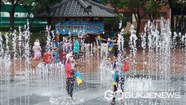 대구시 서구 내당4동 가족친화마을, 가족들이 함께 흠뻑 쇼 즐겨