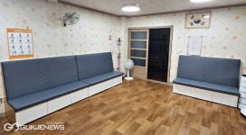 영천시, 전국 최초 경로당 붙박이 소파 어르신들에 인기
