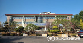 창녕교육지원청, 창녕지역 학교운영위원회 발전 유공자 교육감 감사장 전달