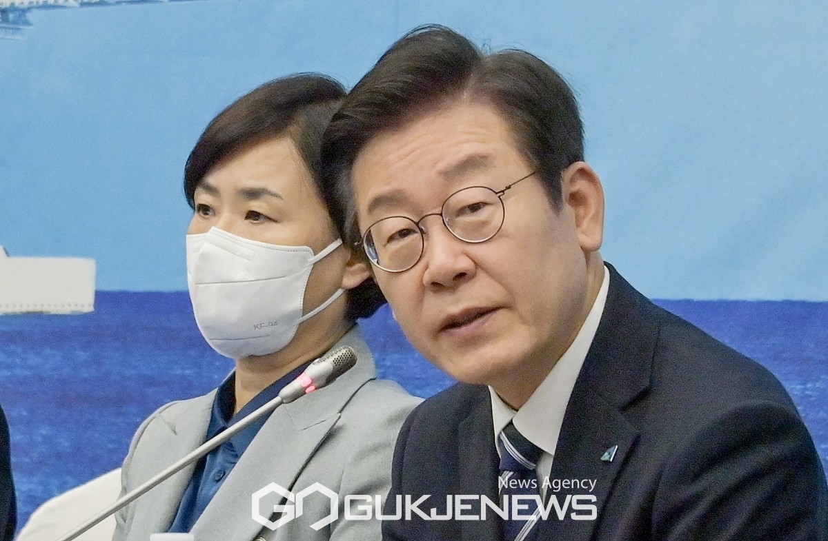 이재명, 가덕도 신공항 추진 약속…민주당 책임지고 신속 진행 호소
