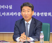 재외동포청 설립 의견 전하는 김완중 외교부 재외동포영사실잘