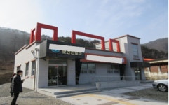 BF 인증 받은 이후, 장애인 화장실을 창고로 쓰고 있어...